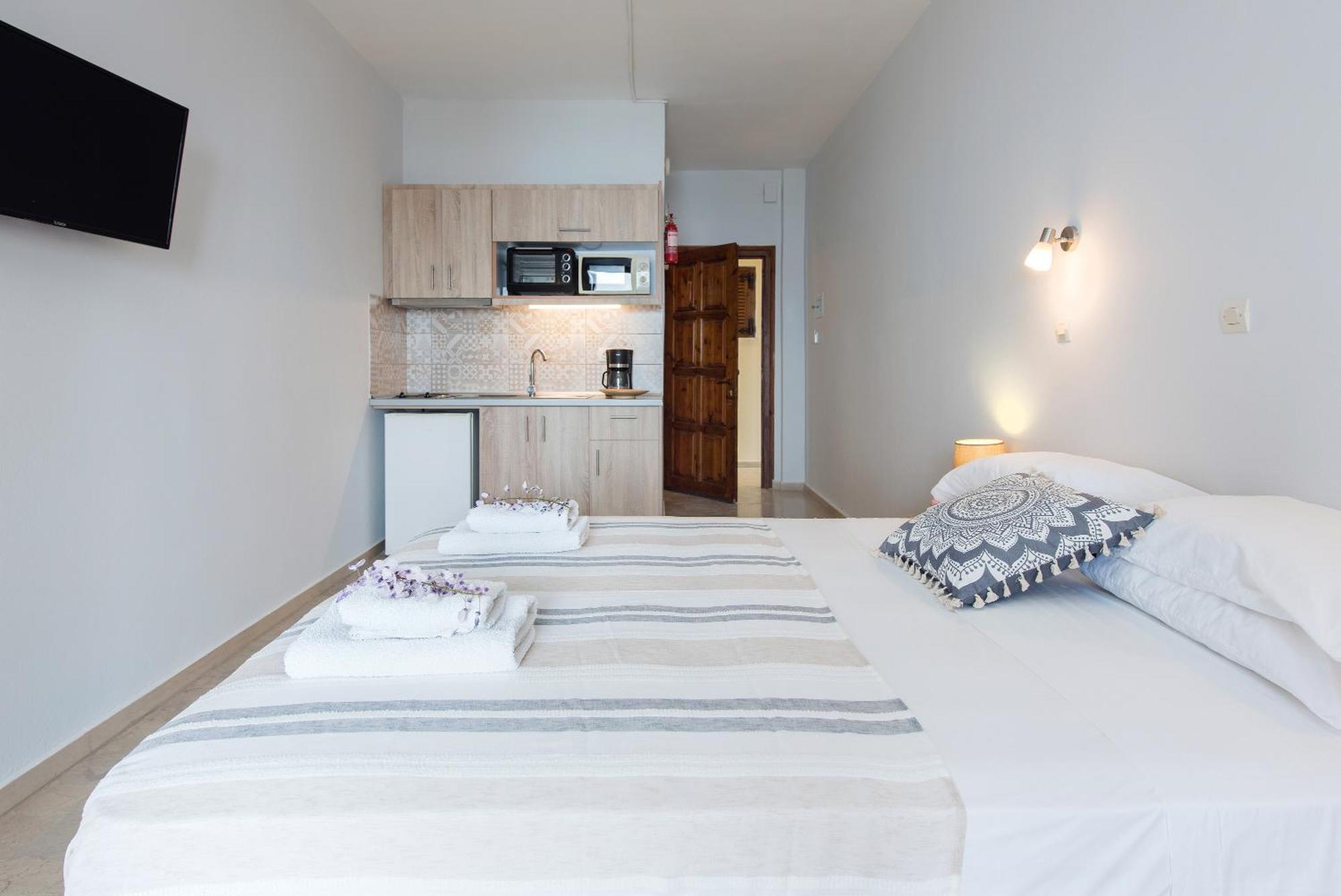 Hotel Odeon B&B Barbati Exteriör bild