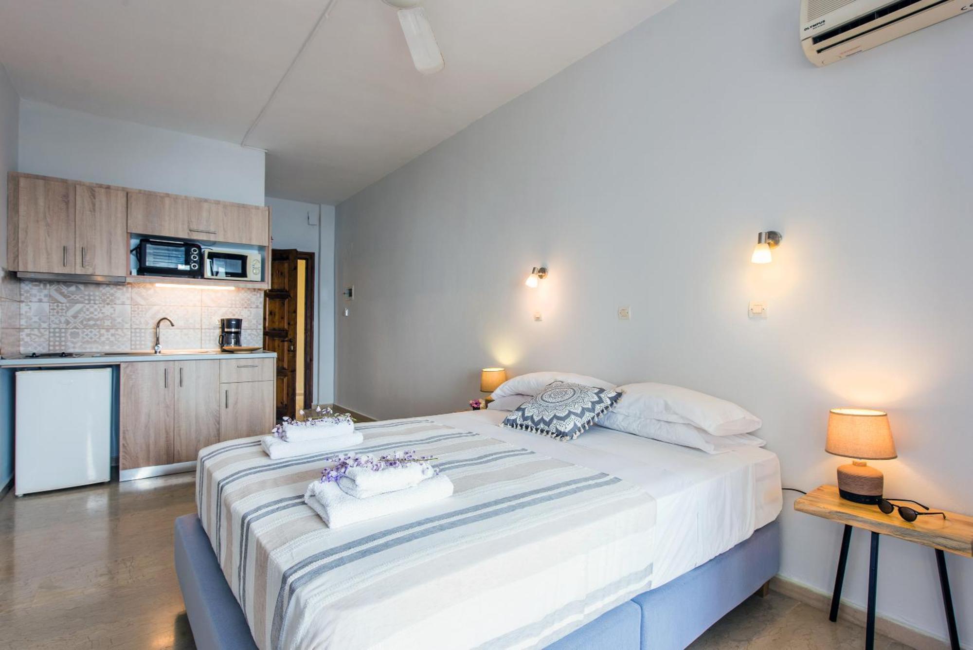 Hotel Odeon B&B Barbati Exteriör bild